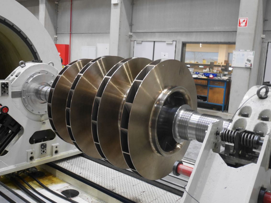 Compressor Loading Balancer